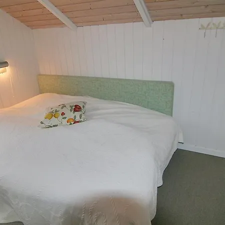 Three-bedroom Holiday Nalevej With A Sauna 04 Feriehus *